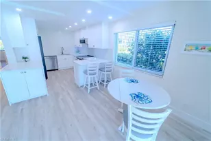 354 Harbour Dr, Naples, FL 34103 - Photo 6