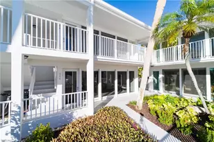 354 Harbour Dr, Naples, FL 34103 - Photo 22