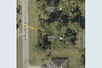 733/735 Eisenhower Blvd, Lehigh Acres, FL 33974 - Photo 2