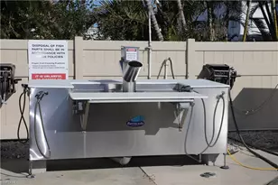 891 10th St S, Naples, FL 34102 - Photo 8