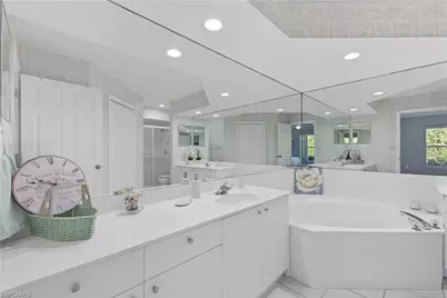 3605 Corinthian Way, Naples, FL 34105 - Photo 12