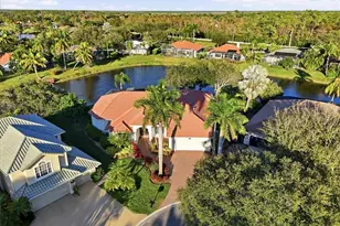 4785 Kittiwake Ct, Naples, FL 34119 - Photo 4