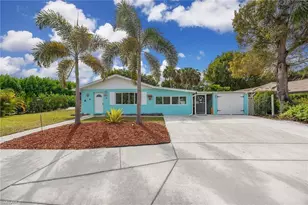 10690 Crockett St, Bonita Springs, FL 34135 - Photo 2