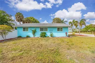 10690 Crockett St, Bonita Springs, FL 34135 - Photo 24