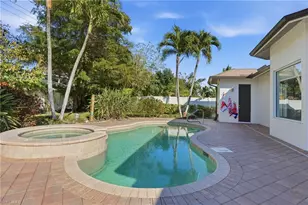 1171 Royal Palm Dr, Naples, FL 34103 - Photo 22
