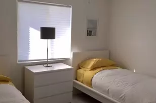 7800 Emerald Cir, Naples, FL 34109 - Photo 10