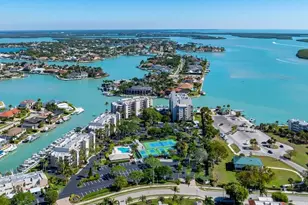 901 Collier Ct, Marco Island, FL 34145 - Photo 34