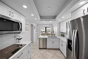 4401 Gulf Shore Blvd N, Naples, FL 34103 - Photo 8