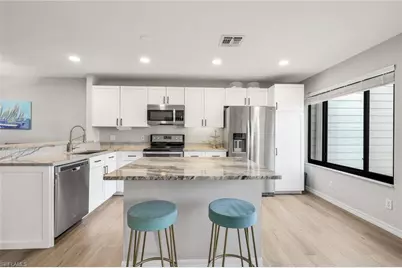 27106 Oakwood Lake Dr, Bonita Springs, FL 34134 - Photo 6