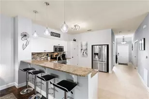 10021 Heather Ln, Naples, FL 34119 - Photo 6