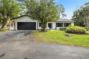 250 17th St NW, Naples, FL 34120 - Photo 2