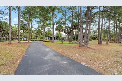 250 17th St NW, Naples, FL 34120 - Photo 38