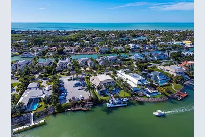 3243 Gin Ln, Naples, FL 34102 - Photo 44