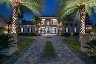 3243 Gin Ln, Naples, FL 34102 - Photo 2