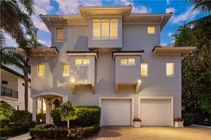 25 2nd Ave S, Naples, FL 34102 - Photo 4