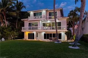 25 2nd Ave S, Naples, FL 34102 - Photo 2