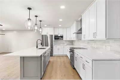 1911 Princess Ct, Naples, FL 34110 - Photo 4