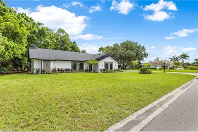 1911 Princess Ct, Naples, FL 34110 - Photo 36