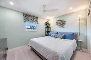 1021 3rd St S, Naples, FL 34102 - Photo 20