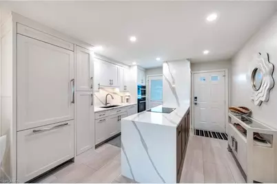 1021 3rd St S #310, Naples, FL 34102 - Photo 6