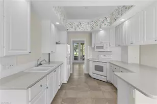 7025 Leopardi Ct, Naples, FL 34114 - Photo 10