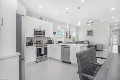 26961 Riverside Dr, Bonita Springs, FL 34135 - Photo 6