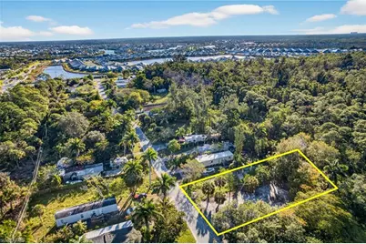 2596 Holly Ave, Naples, FL 34112 - Photo 24