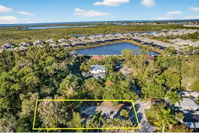 2596 Holly Ave, Naples, FL 34112 - Photo 4