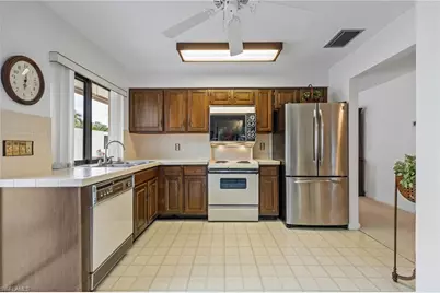 5884 Wyldewood Lakes Ct, Fort Myers, FL 33919 - Photo 6