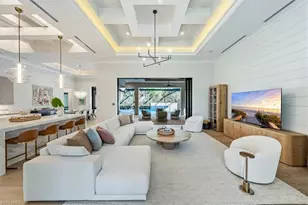 4638 Idylwood Ln, Naples, FL 34119 - Photo 4