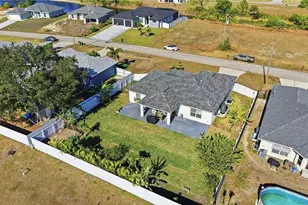 4153 NE 9th Pl, Cape Coral, FL 33909 - Photo 42