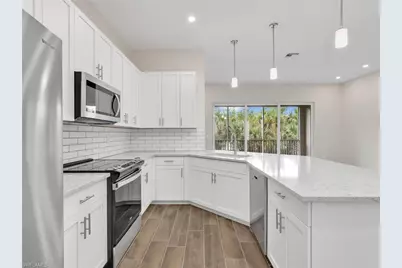 268 Indies Dr E #201, Naples, FL 34114 - Photo 4
