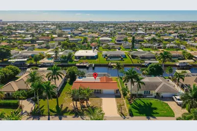 1636 SE 39th St, Cape Coral, FL 33904 - Photo 2