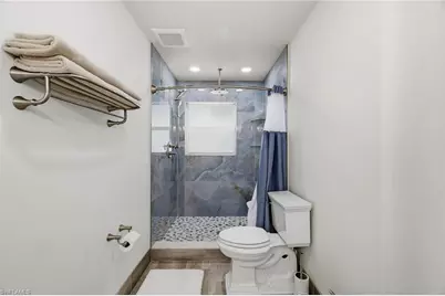 1636 SE 39th St, Cape Coral, FL 33904 - Photo 22