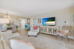 17 Bluebill Ave, Naples, FL 34108 - Photo 8