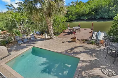 1292 Grand Canal Dr, Naples, FL 34110 - Photo 30