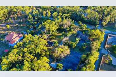 5191 Mahogany Ridge Dr, Naples, FL 34119 - Photo 4