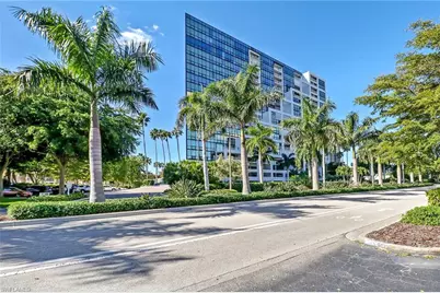 4751 Gulf Shore Blvd N #702, Naples, FL 34103 - Photo 30