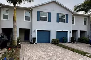 15314 Wildflower Cir, Naples, FL 34119 - Photo 2
