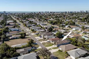 735 99th Ave N, Naples, FL 34108 - Photo 32