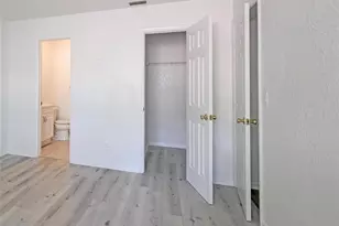 4603 Bayshore Dr, Naples, FL 34112 - Photo 16