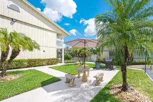 4603 Bayshore Dr, Naples, FL 34112 - Photo 24