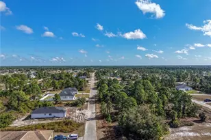 749 Newell St E, Lehigh Acres, FL 33974 - Photo 6