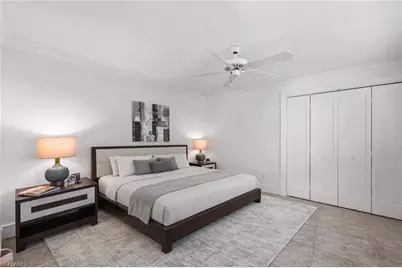 688 Parkview Ln, Naples, FL 34103 - Photo 20