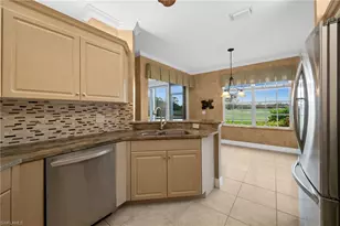 5896 3 Iron Dr, Naples, FL 34110 - Photo 8