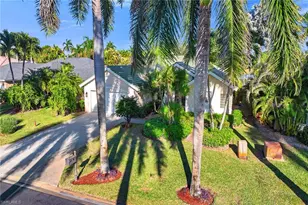 934 Marble Dr, Naples, FL 34104 - Photo 38
