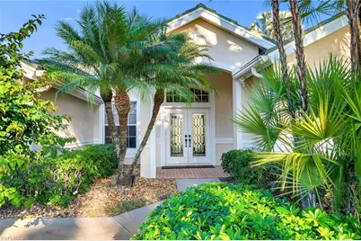 934 Marble Dr, Naples, FL 34104 - Photo 2