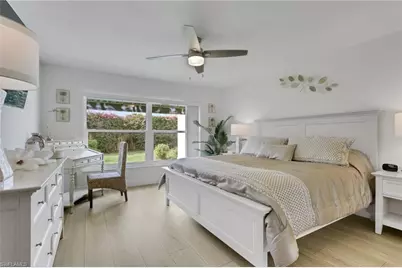 805 Reef Point Cir, Naples, FL 34108 - Photo 14