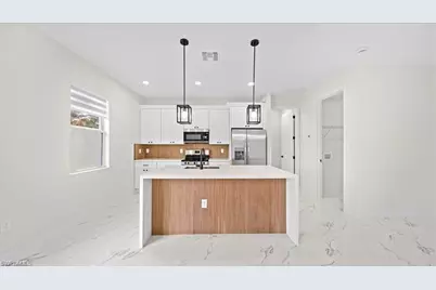 726 Giorgio Ave S, Lehigh Acres, FL 33974 - Photo 8