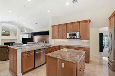 2544 SE 23rd Pl, Cape Coral, FL 33904 - Photo 14